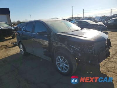 Czwarte zdjęcie samochodu z boku: 2023 CHEVROLET EQUINOX LT VIN:3GNAXKEG6PL173978 - miniatura