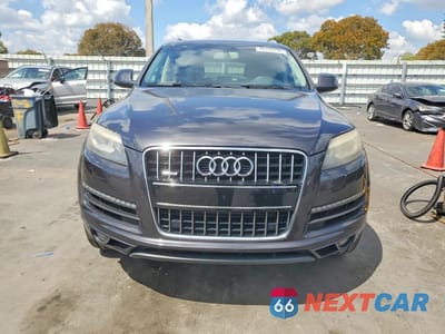 Piąte zdjęcie samochodu w środku: 2015 AUDI Q7 PREMIUM PLUS VIN:WA1LGAFE2FD003477 - miniatura