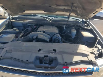 Zdjęcie 12 z 13 samochodu: 2008 CHEVROLET SUBURBAN C1500 LS VIN:1GNFC16018J230318 - miniatura