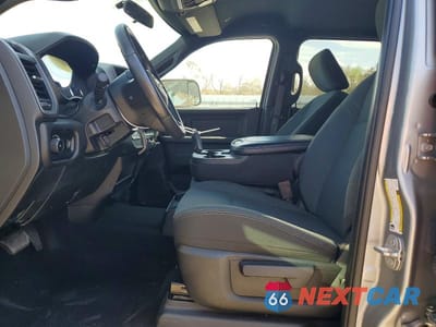 Zdjęcie 7 z 11 samochodu: 2021 RAM 2500 TRADESMAN VIN:3C6UR5CL1MG557356 - miniatura