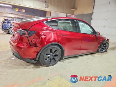 Trzecie zdjęcie samochodu z tyłu: 2025 TESLA MODEL Y VIN:7SAYGAEE3SF306075 - miniatura