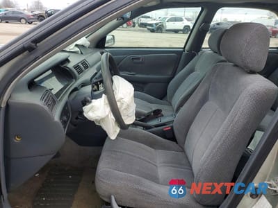 Zdjęcie 7 z 11 samochodu: 2000 TOYOTA CAMRY LE VIN:JT2BG22K8Y0458338 - miniatura