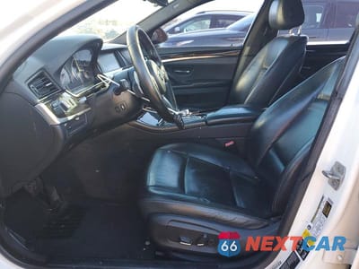 Zdjęcie 7 z 11 samochodu: 2016 BMW 528 XI VIN:WBA5A7C59GG151307 - miniatura