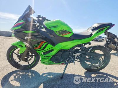 Trzecie zdjęcie samochodu z tyłu: 2024 KAWASAKI EX500 H VIN:ML5EXGH18RDA25321 - miniatura