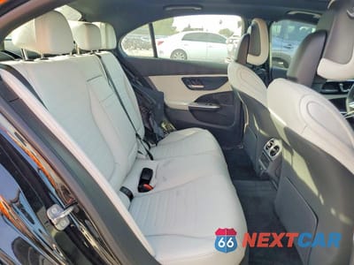 Zdjęcie 10 z 13 samochodu: 2026 MERCEDES-BENZ C 300 4MATIC VIN:W1KAF4HB8TR313142 - miniatura