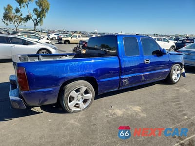 Trzecie zdjęcie samochodu z tyłu: 2003 CHEVROLET SILVERADO C1500 VIN:2GCEC19V331114889 - miniatura