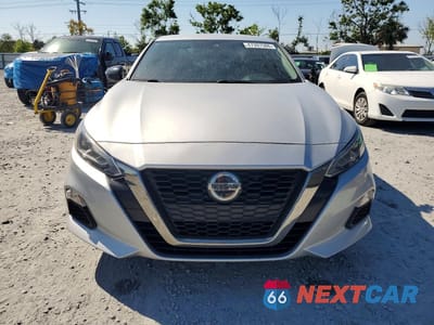 Piąte zdjęcie samochodu w środku: 2022 NISSAN ALTIMA 2.5 SR VIN:1N4BL4CV1NN377676 - miniatura
