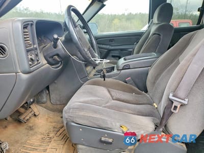 Zdjęcie 7 z 12 samochodu: 2005 GMC NEW SIERRA C1500 VIN:2GTEC19TX51180759 - miniatura