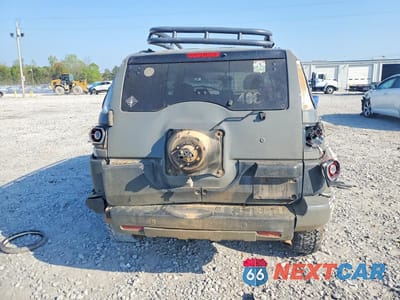 Zdjęcie 6 z 12 samochodu: 2007 TOYOTA FJ CRUISER BASE VIN:JTEBU11F570087681 - miniatura