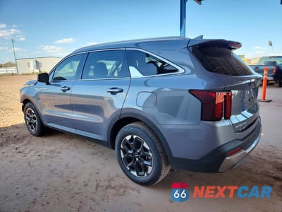 Drugie zdjęcie samochodu z przodu: 2024 KIA SORENTO S VIN:5XYRL4JC1RG273681 - miniatura