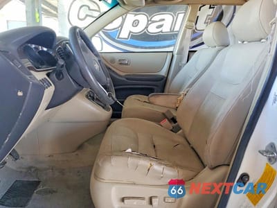 Zdjęcie 7 z 11 samochodu: 2001 TOYOTA HIGHLANDER BASE VIN:JTEHF21A410019166 - miniatura