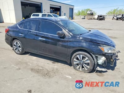 Czwarte zdjęcie samochodu z boku: 2019 NISSAN SENTRA SV VIN:3N1AB7AP0KY226778 - miniatura