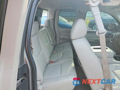 Zdjęcie 10 z 11 samochodu: 2008 GMC SIERRA C1500 VIN:2GTEC19J981209543 - miniatura