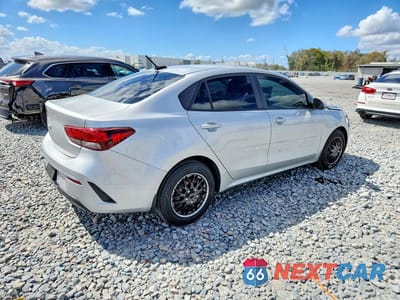 Trzecie zdjęcie samochodu z tyłu: 2022 KIA RIO LX VIN:3KPA24ADXNE441107 - miniatura