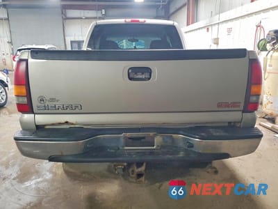 Zdjęcie 6 z 11 samochodu: 2002 GMC NEW SIERRA K1500 VIN:2GTEK19T121297550 - miniatura