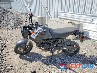 Trzecie zdjęcie samochodu z tyłu: 2022 HONDA GROM 125 VIN:MLHJC9213N5008462 - miniatura