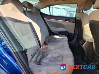 Zdjęcie 10 z 12 samochodu: 2018 HYUNDAI ELANTRA SEL VIN:5NPD84LF3JH333900 - miniatura