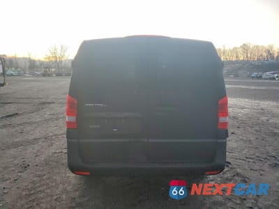 Zdjęcie 6 z 13 samochodu: 2017 MERCEDES-BENZ METRIS VIN:WD4PG2EE6H3305836 - miniatura