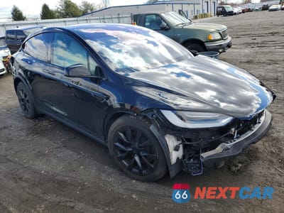 Czwarte zdjęcie samochodu z boku: 2022 TESLA MODEL X VIN:7SAXCBE54NF361460 - miniatura