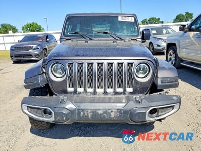 Piąte zdjęcie samochodu w środku: 2019 JEEP WRANGLER UNLIMITED SAHARA VIN:1C4HJXEN6KW683075 - miniatura