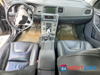 Zdjęcie 8 z 11 samochodu: 2013 VOLVO S60 T5 VIN:YV1612FS2D1228815 - miniatura