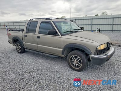 Czwarte zdjęcie samochodu z boku: 2002 CHEVROLET S TRUCK S10 VIN:1GCDT13W52K203262 - miniatura