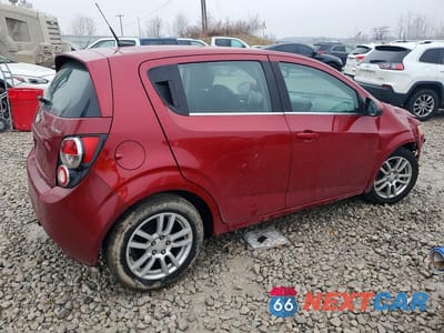 Trzecie zdjęcie samochodu z tyłu: 2012 CHEVROLET SONIC LT VIN:1G1JC6SH0C4221329 - miniatura