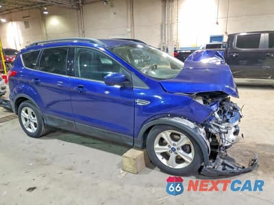 Czwarte zdjęcie samochodu z boku: 2016 FORD ESCAPE SE VIN:1FMCU0GX0GUA96389 - miniatura