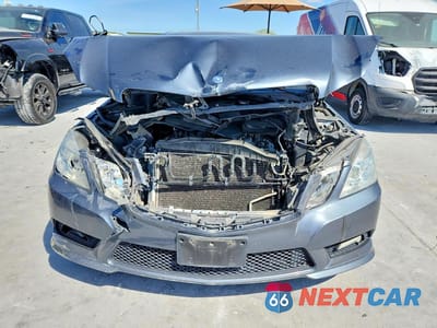 Piąte zdjęcie samochodu w środku: 2011 MERCEDES-BENZ E 350 VIN:WDDHF5GBXBA459478 - miniatura