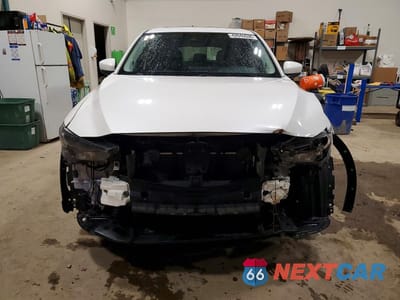 Piąte zdjęcie samochodu w środku: 2018 MAZDA CX-5 GRAND TOURING VIN:JM3KFBDM4J0316137 - miniatura