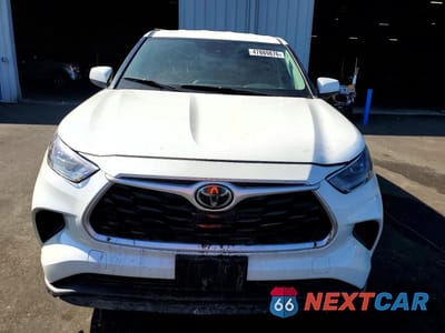 Piąte zdjęcie samochodu w środku: 2020 TOYOTA HIGHLANDER L VIN:5TDCZRBHXLS022938 - miniatura