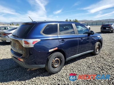 Trzecie zdjęcie samochodu z tyłu: 2014 MITSUBISHI OUTLANDER ES VIN:JA4AD2A34EZ006717 - miniatura