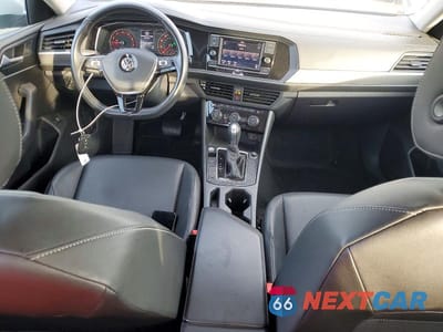 Zdjęcie 8 z 12 samochodu: 2019 VOLKSWAGEN JETTA S VIN:3VWC57BU4KM117178 - miniatura