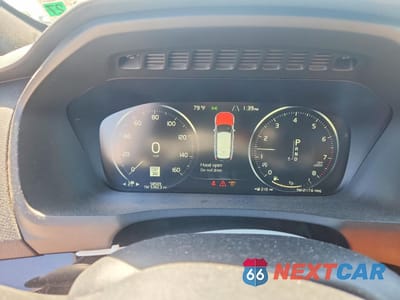 Zdjęcie 9 z 13 samochodu: 2018 VOLVO XC90 T6 VIN:YV4A22PK4J1372452 - miniatura