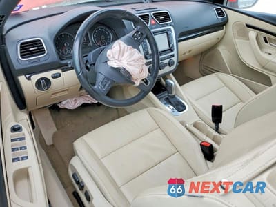 Zdjęcie 8 z 12 samochodu: 2015 VOLKSWAGEN EOS LUX VIN:WVWFW8AH4FV003457 - miniatura