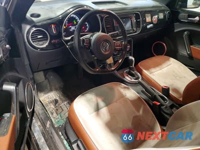 Zdjęcie 8 z 12 samochodu: 2017 VOLKSWAGEN BEETLE SE VIN:3VWJ17AT7HM604170 - miniatura