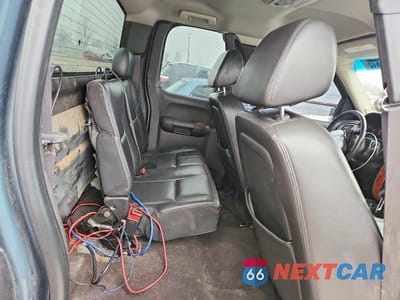 Zdjęcie 10 z 13 samochodu: 2008 CHEVROLET SILVERADO K2500 HEAVY DUTY VIN:1GCHK29618E195587 - miniatura