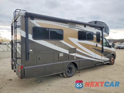 Czwarte zdjęcie samochodu z boku: 2015 MERCEDES-BENZ SPRINTER 3500 VIN:WDAPF4CC7F9611449 - miniatura
