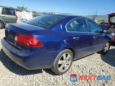 Trzecie zdjęcie samochodu z tyłu: 2006 KIA OPTIMA LX VIN:KNAGE124465022744 - miniatura