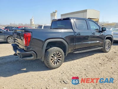 Trzecie zdjęcie samochodu z tyłu: 2021 GMC SIERRA K1500 AT4 VIN:3GTU9EET6MG431225 - miniatura
