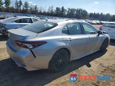 Trzecie zdjęcie samochodu z tyłu: 2024 TOYOTA CAMRY HYBRID XSE VIN:4T1K31AK8RU070949 - miniatura