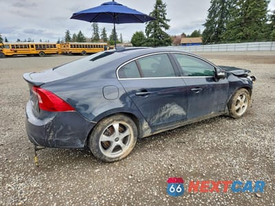 Trzecie zdjęcie samochodu z tyłu: 2012 VOLVO S60 T6 VIN:YV1902FH4C2096427 - miniatura