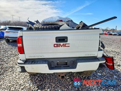 Zdjęcie 6 z 13 samochodu: 2016 GMC SIERRA K2500 DENALI VIN:1GT12UE81GF297131 - miniatura
