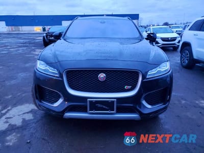 Piąte zdjęcie samochodu w środku: 2017 JAGUAR F-PACE S VIN:SADCM2BV3HA056000 - miniatura