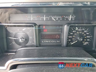 Zdjęcie 9 z 12 samochodu: 2014 LINCOLN NAVIGATOR L VIN:5LMJJ3J55EEL05753 - miniatura