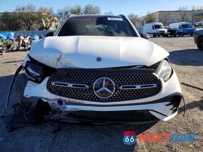 Piąte zdjęcie samochodu w środku: 2023 MERCEDES-BENZ GLC 300 VIN:W1NKM4GBXPF060234 - miniatura