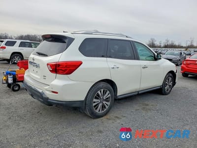 Trzecie zdjęcie samochodu z tyłu: 2017 NISSAN PATHFINDER SV VIN:5N1DR2MMXHC632719 - miniatura