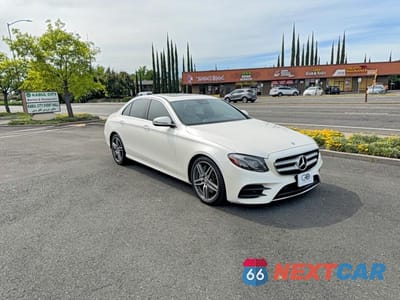 2017 MERCEDES-BENZ E 300 WDDZF4JB7HA218901 - główne zdjęcie licytacji z USA - miniatura