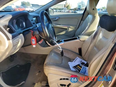 Zdjęcie 7 z 11 samochodu: 2014 VOLVO S60 T5 VIN:YV1612FS0E2298793 - miniatura