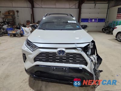 Piąte zdjęcie samochodu w środku: 2021 TOYOTA RAV4 HYBRID XSE VIN:2T3E6RFV9MW009017 - miniatura